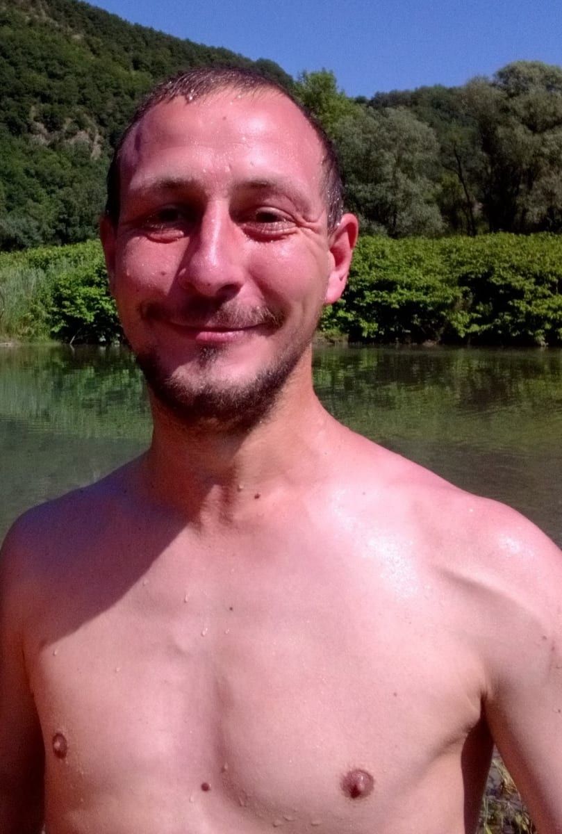 Benat - Rencontre gay à Oberdorf NW Profil de Benat, 45 ans, Rencontre gay à Oberdorf NW (Nidwald)