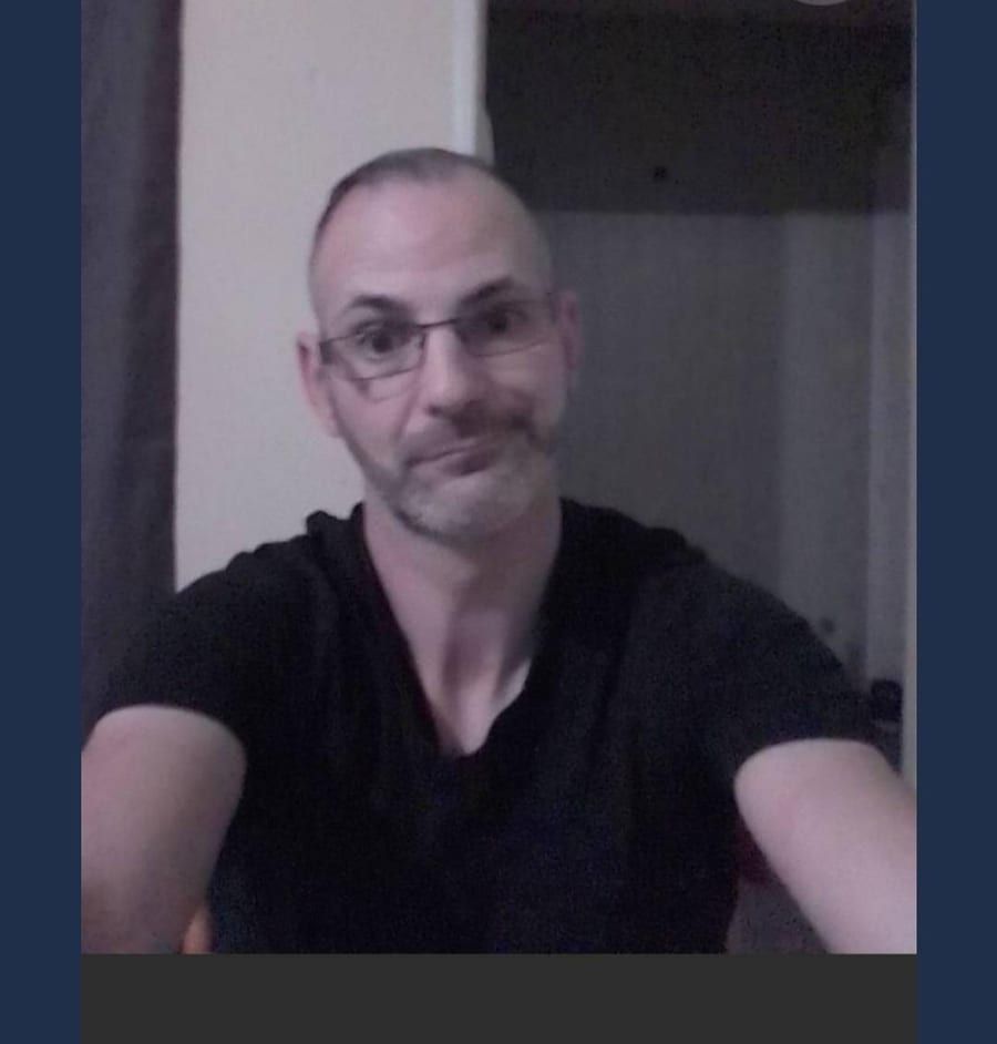Azad - Rencontre gay à Netstal Profil de Azad, 34 ans, Rencontre gay à Netstal (Glaris)