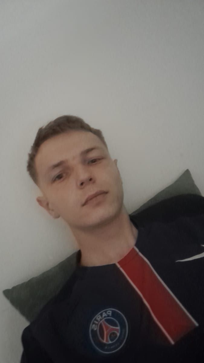Arnold - Rencontre gay à Liebefeld Profil de Arnold, 36 ans, Rencontre gay à Liebefeld (Berne)