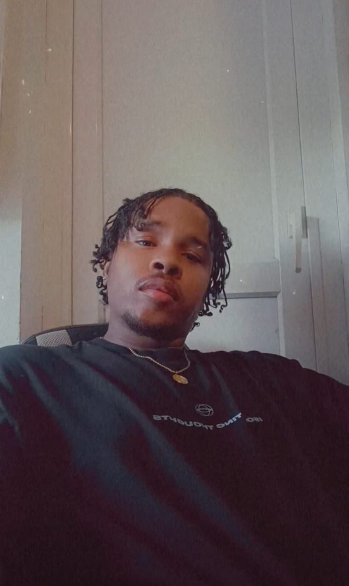 Profil de Djovani, 37 ans, Rencontre gay à Nuvilly (Fribourg)