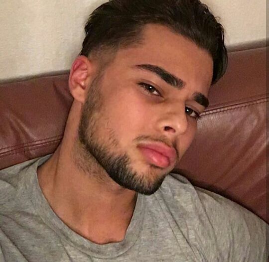 Profil de Leeroy, 34 ans, Rencontre gay à Meinier (Genève)