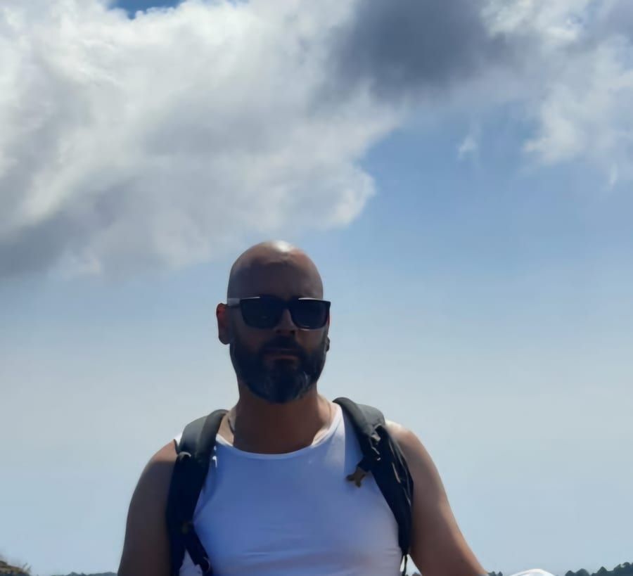 Soule - Rencontre gay à Seleute Profil de Soule, 44 ans, Rencontre gay à Seleute (Jura)