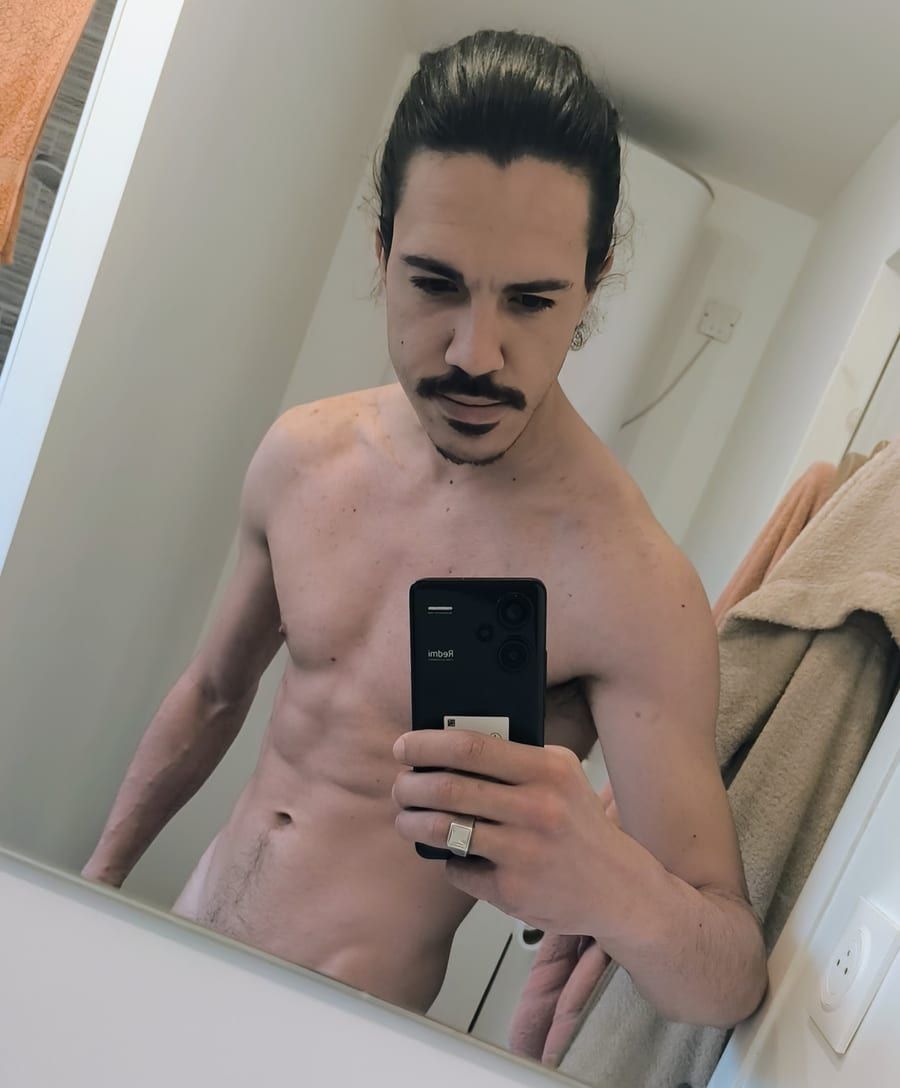 Haron - Rencontre gay à Hätzingen Profil de Haron, 32 ans, Rencontre gay à Hätzingen (Glaris)