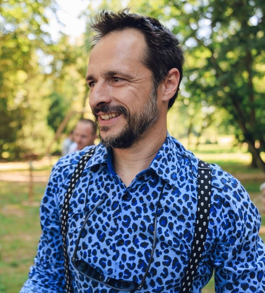 Profil de Lirone, 40 ans, Rencontre gay à Thürnen (Bâle-Campagne)