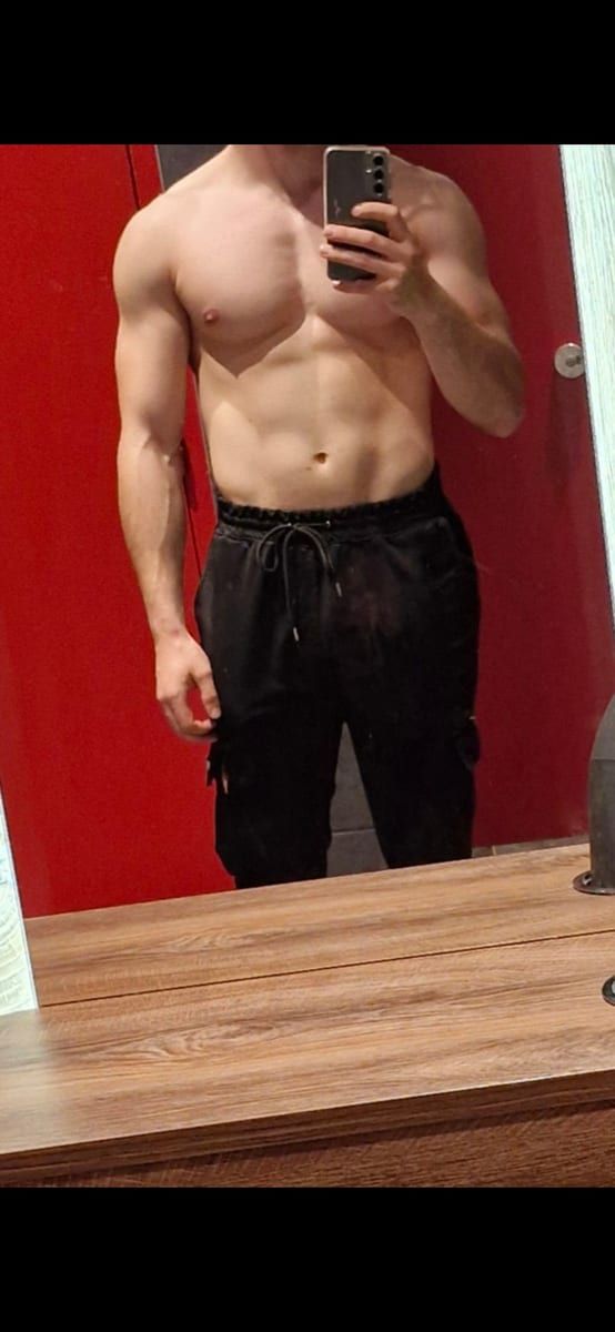 Profil de Tegwen, 23 ans, Rencontre gay à Versam (Grisons)