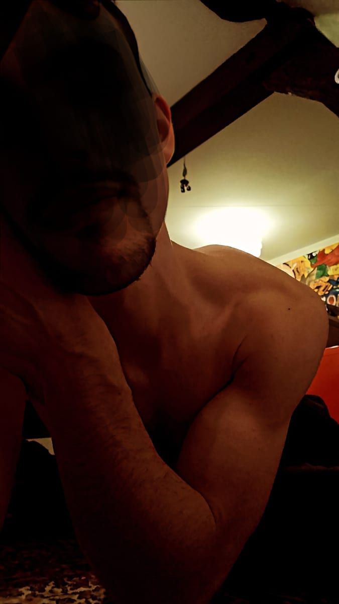 Profil de Edward, 30 ans, Rencontre gay à Berneck (Appenzell Rhodes-Intérieures)