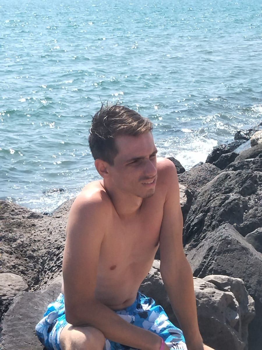 Profil de Jami, 29 ans, Rencontre gay à Appenzell Meistersrüte (Appenzell Rhodes-Intérieures)