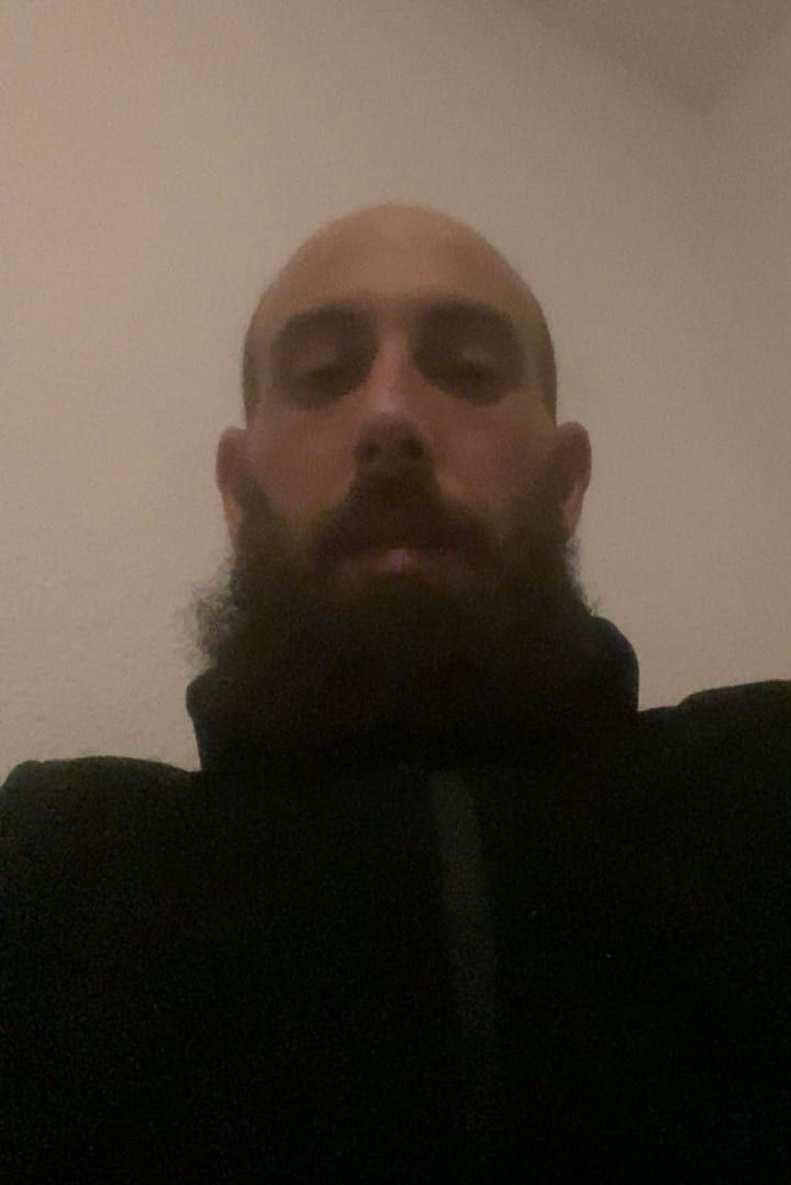 Profil de Smahine, 23 ans, Rencontre gay à Windisch (Argovie)
