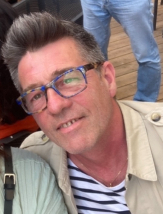 Stephen - Rencontre gay à Zermatt Profil de Stephen, 31 ans, Rencontre gay à Zermatt (Valais)