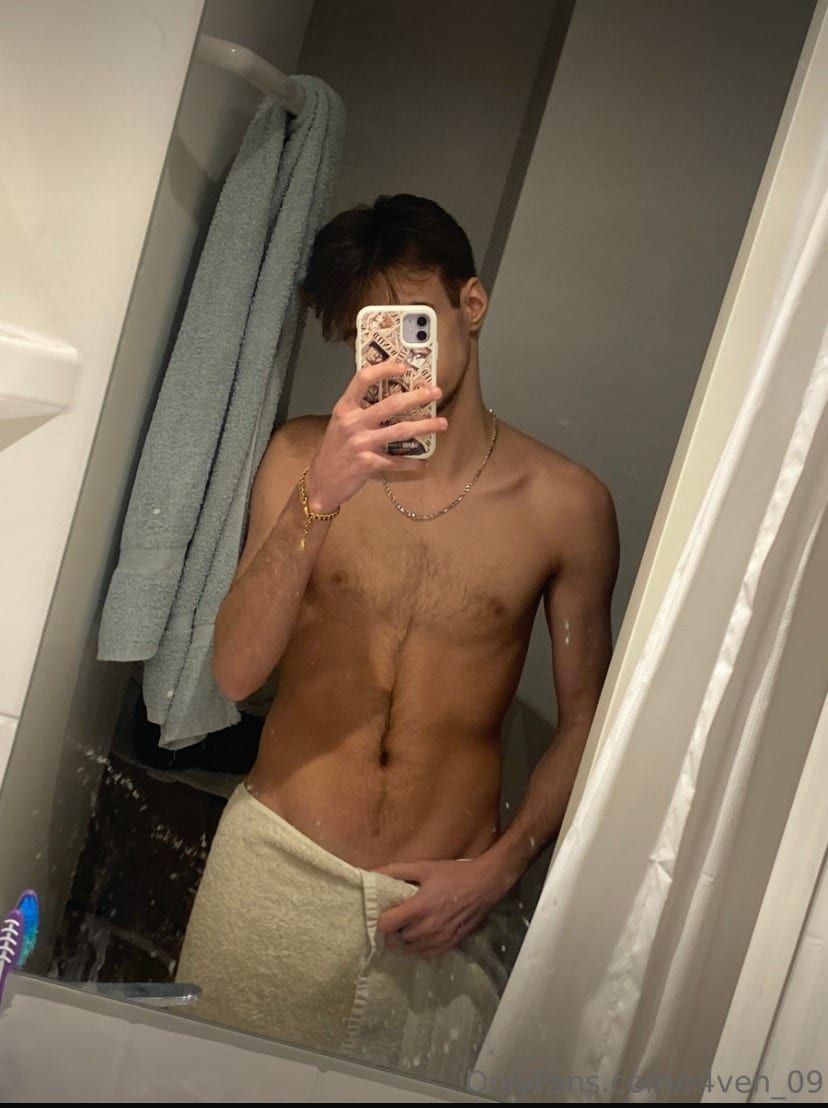 Profil de Sankoun, 25 ans, Rencontre gay à Vallamand (Vaud)