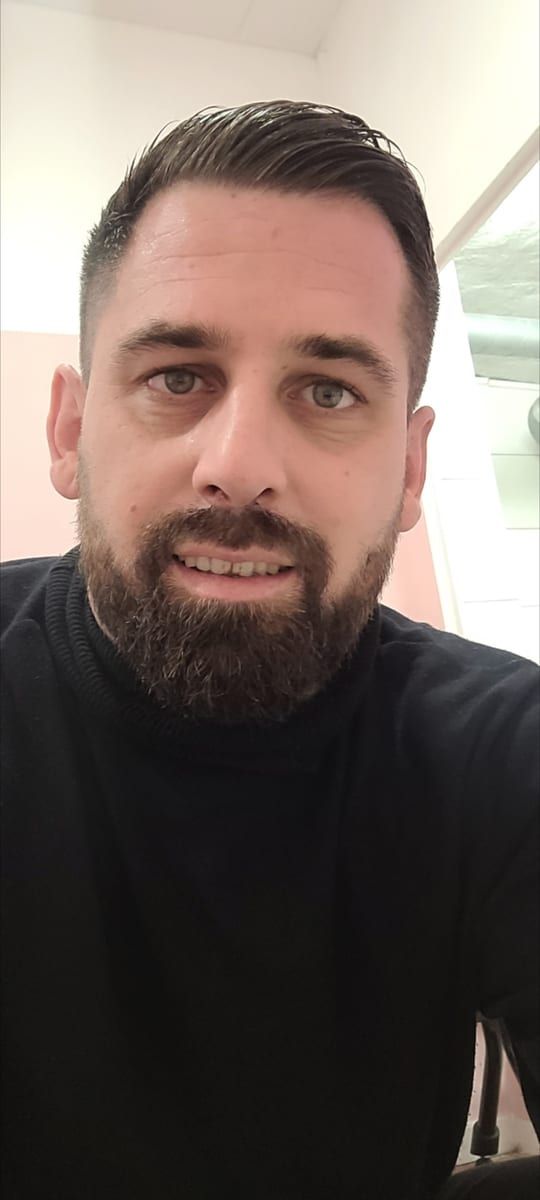 Profil de Orion, 35 ans, Rencontre gay à Appenzell Enggenhütten (Appenzell Rhodes-Intérieures)