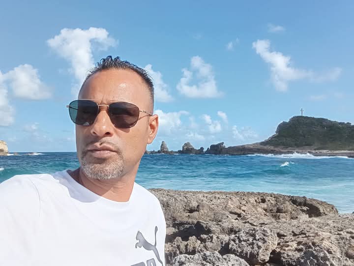 Profil de Tran, 36 ans, Rencontre gay à Mont-de-Buttes (Neuchâtel)