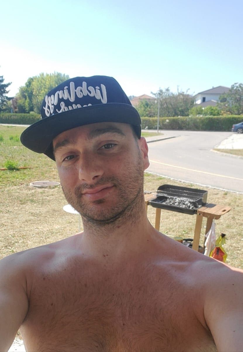 Marc-david - Rencontre gay à Chanéaz Profil de Marc-david, 36 ans, Rencontre gay à Chanéaz (Vaud)
