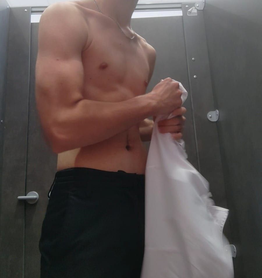 Profil de Hoan, 30 ans, Rencontre gay à Vauderens (Fribourg)