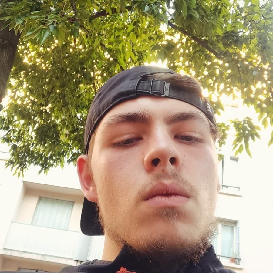 Profil de Zeno, 39 ans, Rencontre gay à Villars-sous-Mont (Fribourg)