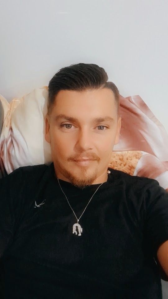 Profil de Hycham, 32 ans, Rencontre gay à Torre (Tessin)