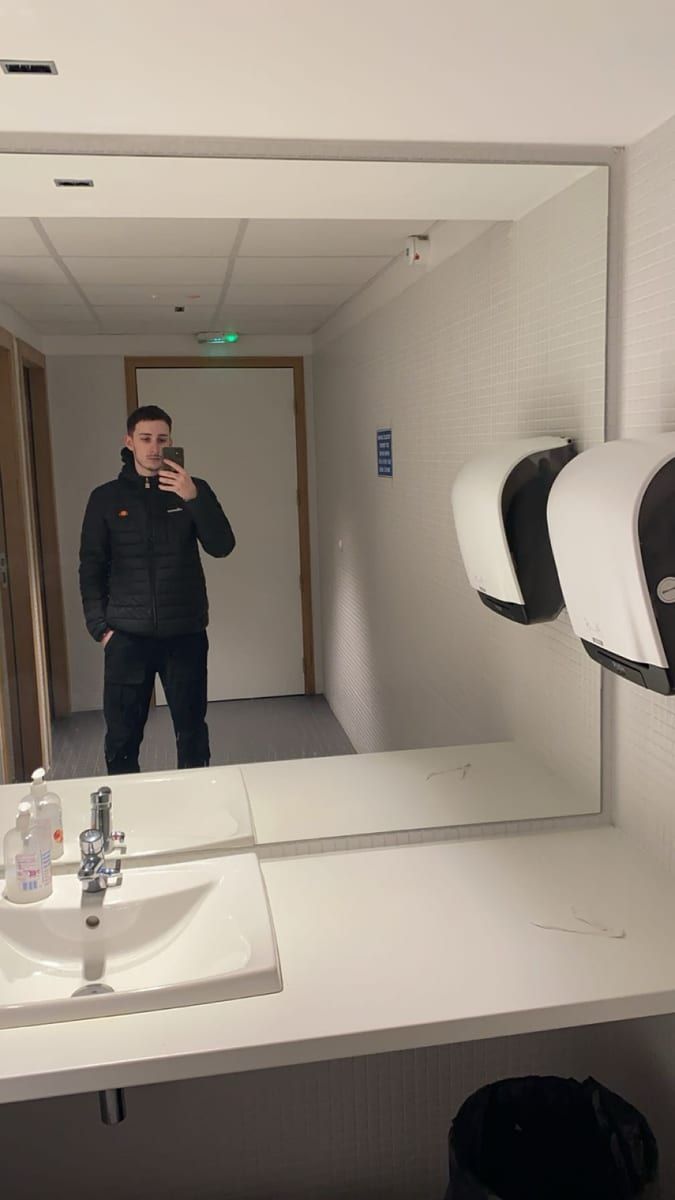 Kaelan - Rencontre gay à Chéserex Profil de Kaelan, 32 ans, Rencontre gay à Chéserex (Vaud)